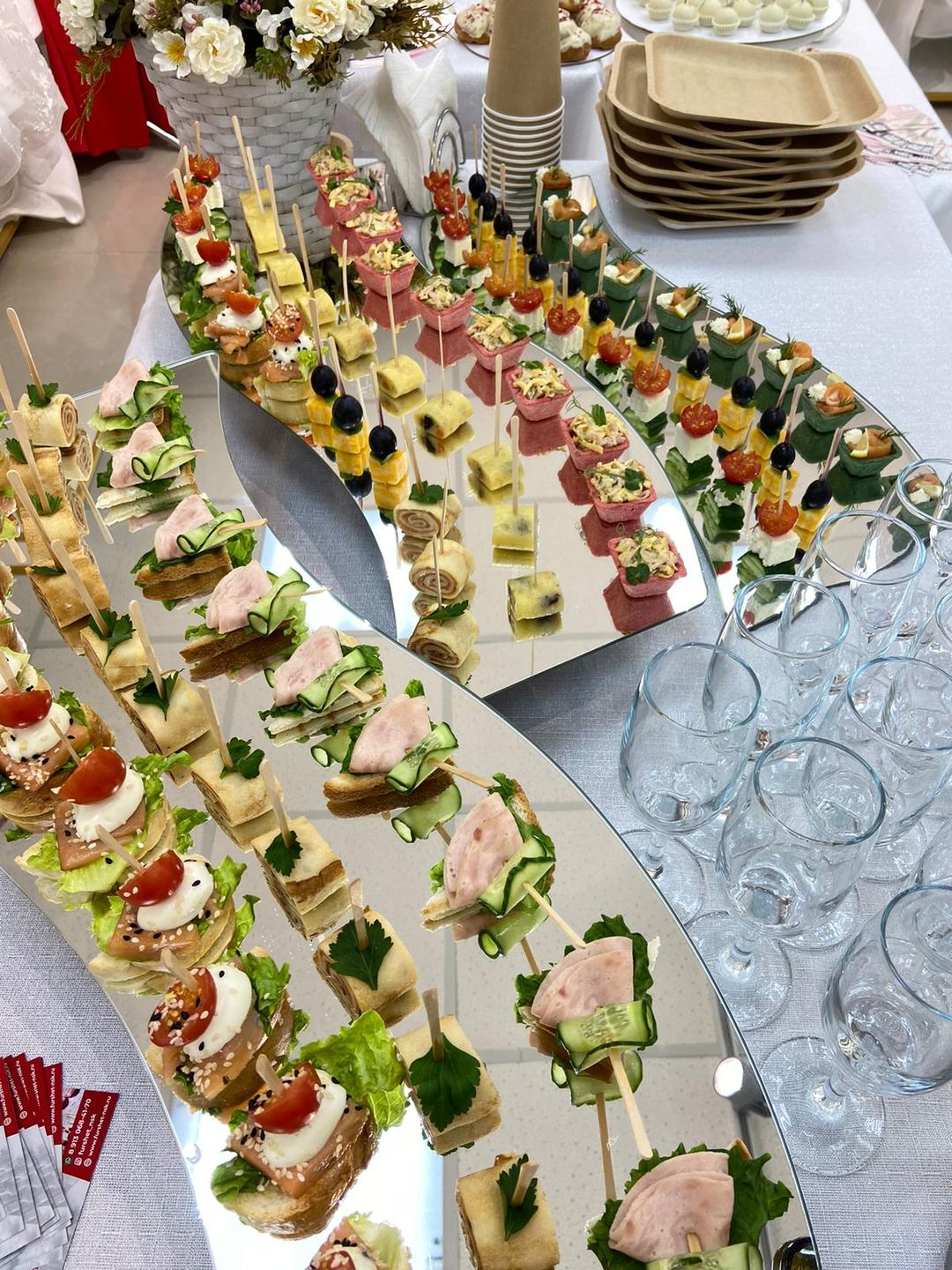 Фуршетный сет стандарт на 35-40 персон - 1507 р/чел | CaterMe ...