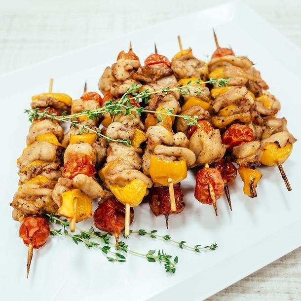 Шашлычок из курицы на шпажке