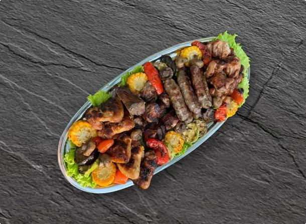Ассорти мясное на гриле Ассорти мясное на гриле