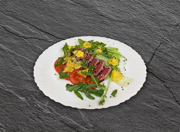 Салат "Нисуаз" с тунцом и апельсином