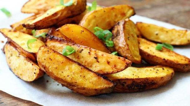 Картофельные дольки запеченные