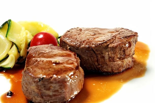 Медальоны из говядины