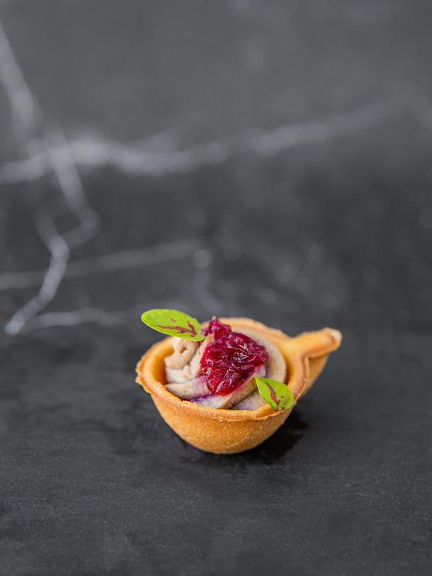 Тарталетка с куриным паштетом Тарталетка с куриным паштетом