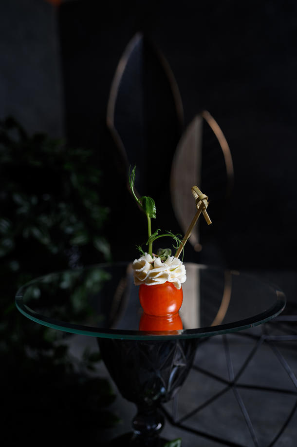 Канапе черри с сырным муссом Канапе черри с сырным муссом