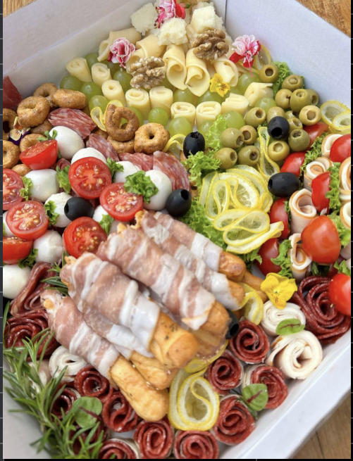 Сырно-мясное ассорти Сырно-мясное ассорти