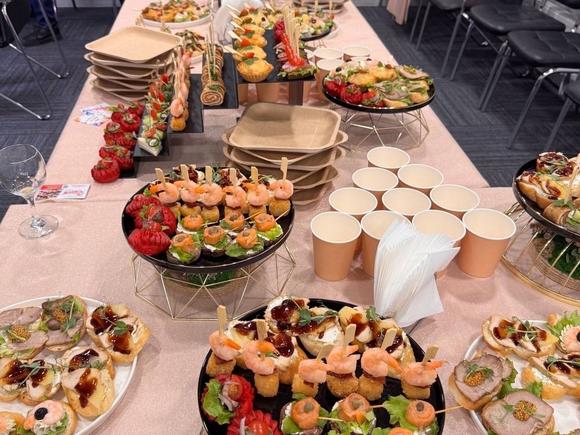 Готовое решение &quot;Ассорти закусок в офис&quot; на 12-14 человек в Новосибирске