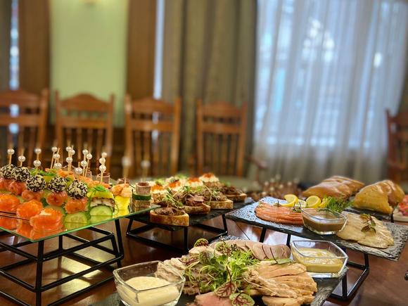 Фуршет на 17 персон в Новосибирске