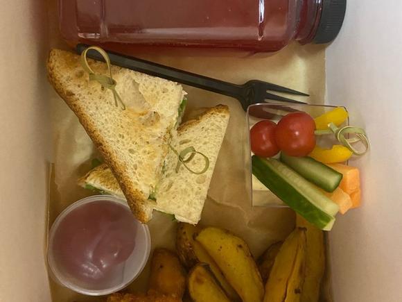 Фуршетное меню для детского праздника на 15 персон в Новосибирске