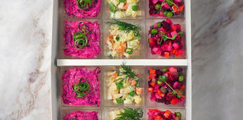 Доставка блюд и напитков на 4 персоны