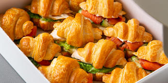 Доставка блюд и напитков на 25 персон