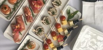 Доставка блюд и напитков на 37 персон