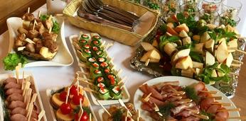 Фуршетное меню с горячими закусками на 45 персон