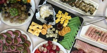 Доставка блюд и напитков на 40 персон