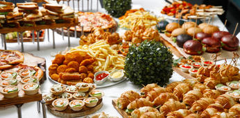 Фуршетный сет из холодных закусок на 10-12 персоны