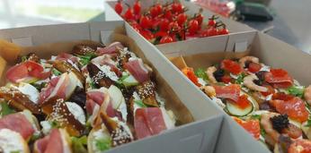 Легкий фуршет домой и в офис 10 человек