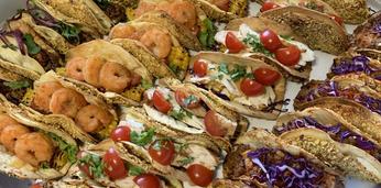 Доставка блюд и напитков на 35 персон